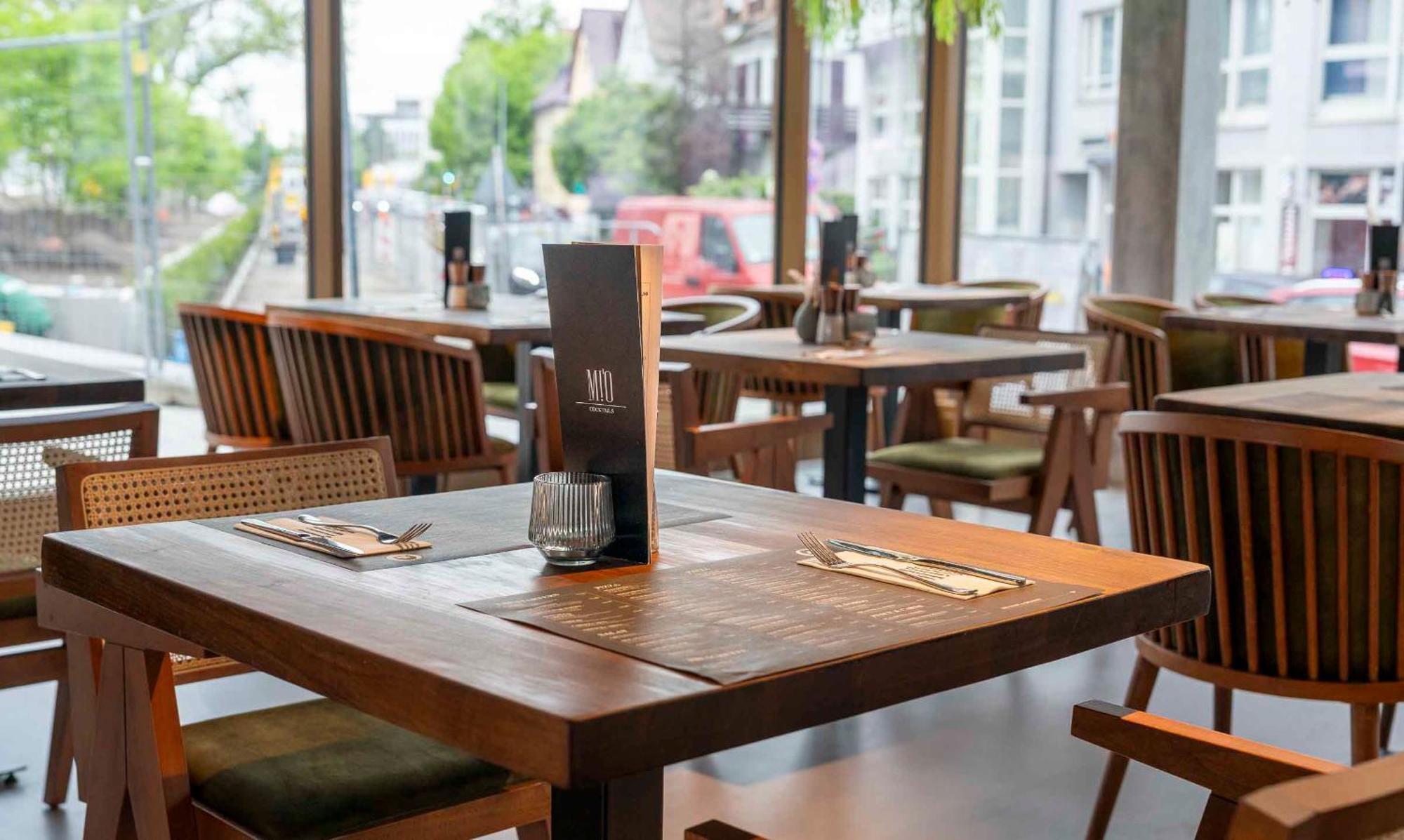 Plaza Blankenburg Ditzingen, Sure Collection
