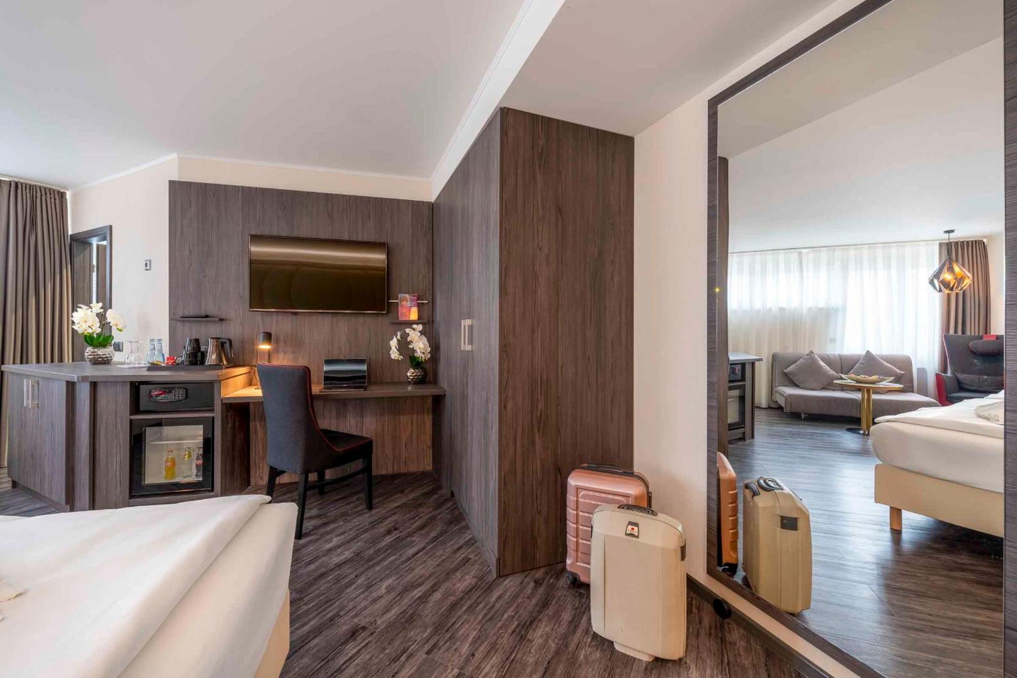Plaza Blankenburg Ditzingen, Sure Collection Hotel 4*