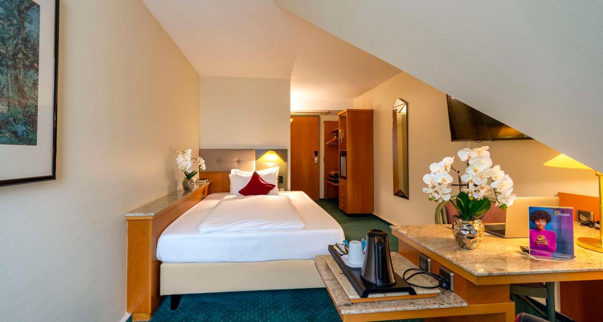 Plaza Blankenburg Ditzingen, Sure Collection Hotel 4*